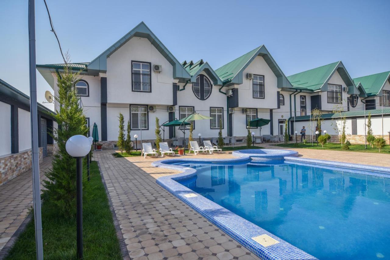 B&B Lake House Hotel Yusufkhona Exterior foto