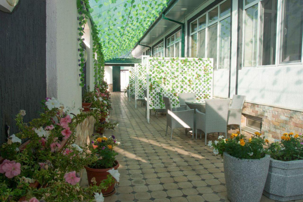 B&B Lake House Hotel Yusufkhona Exterior foto