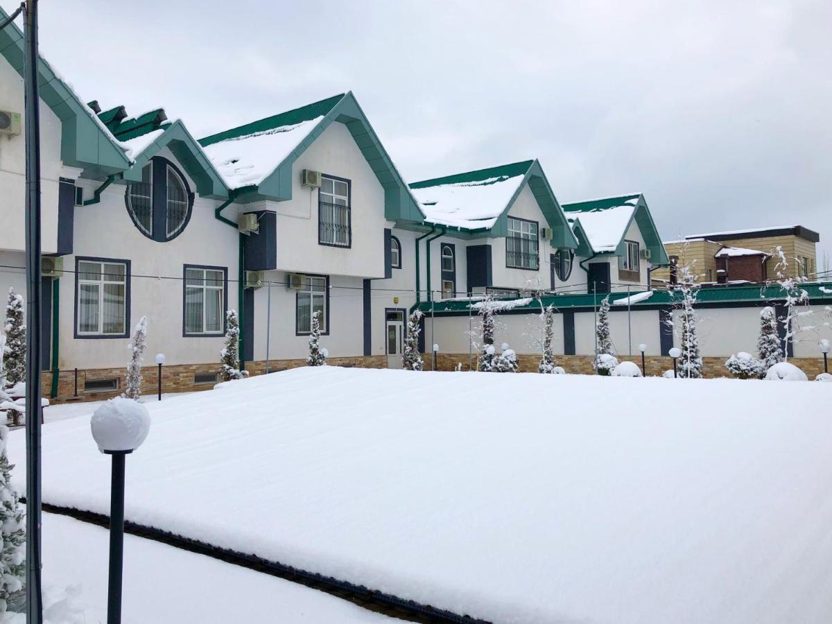 B&B Lake House Hotel Yusufkhona Exterior foto